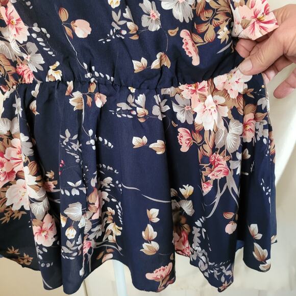 Women's 3XL Black Shirt with Floral Print - Excellent Condition - Picture 11 of 11